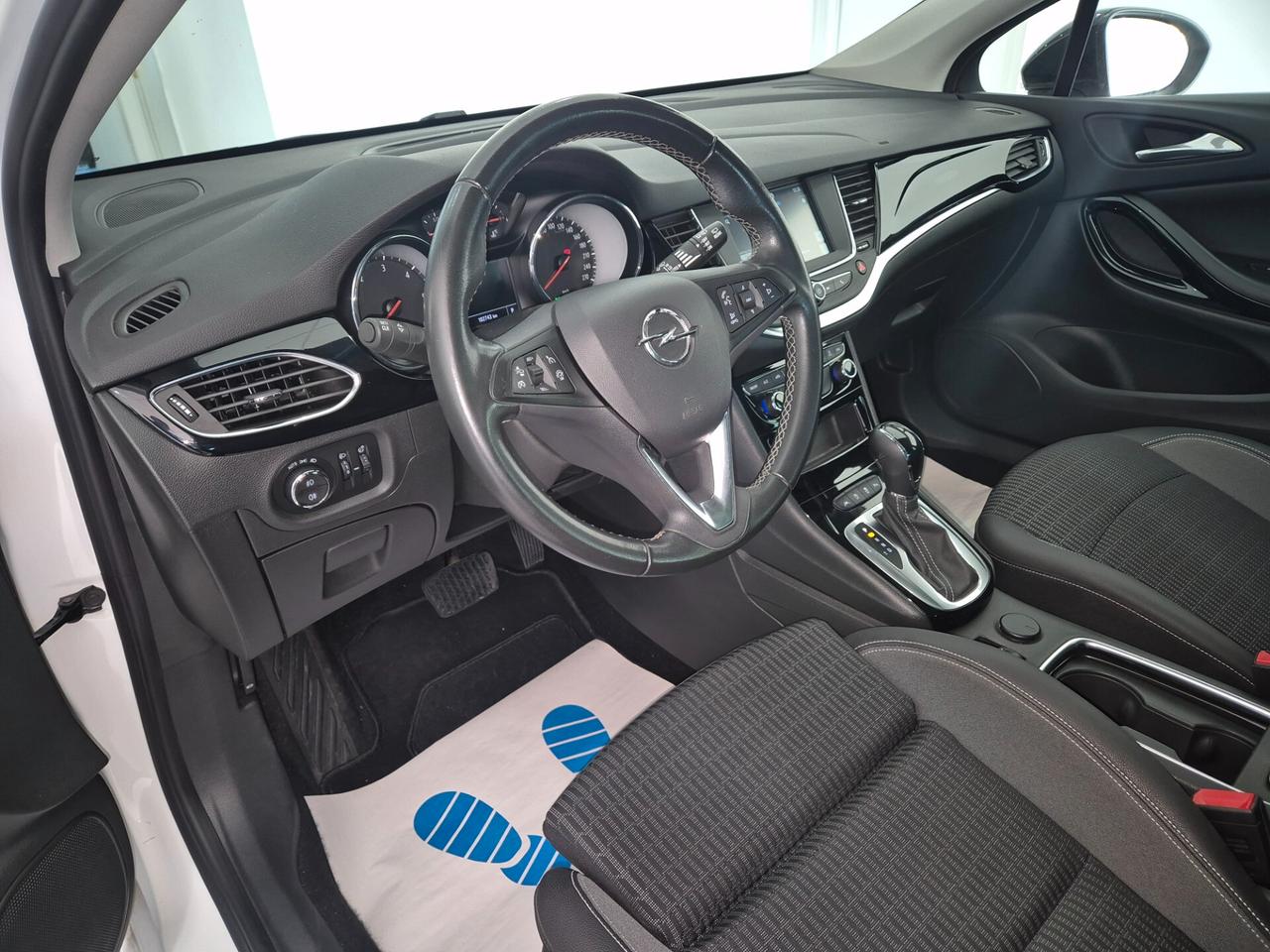 Opel Astra 1.6 CDTi 136CV Sports Tourer Business Elegance