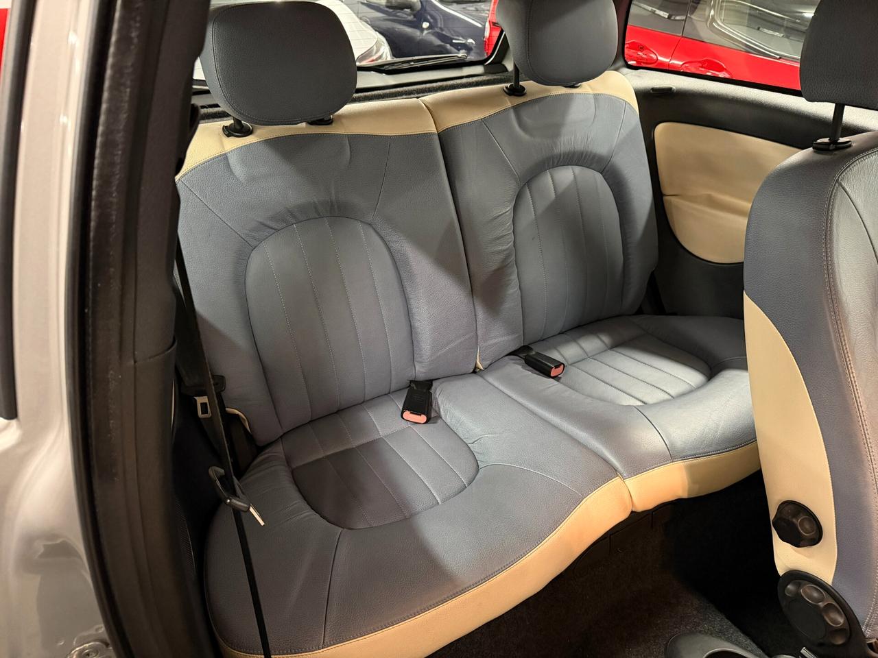 Lancia Ypsilon 1.2 16V Platino