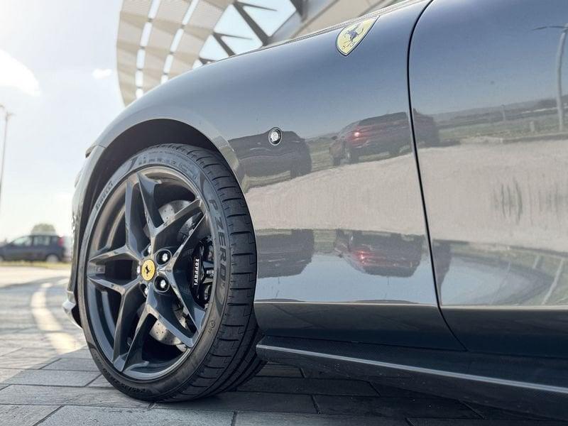 Ferrari Roma Spider 3.9 Spider DCT