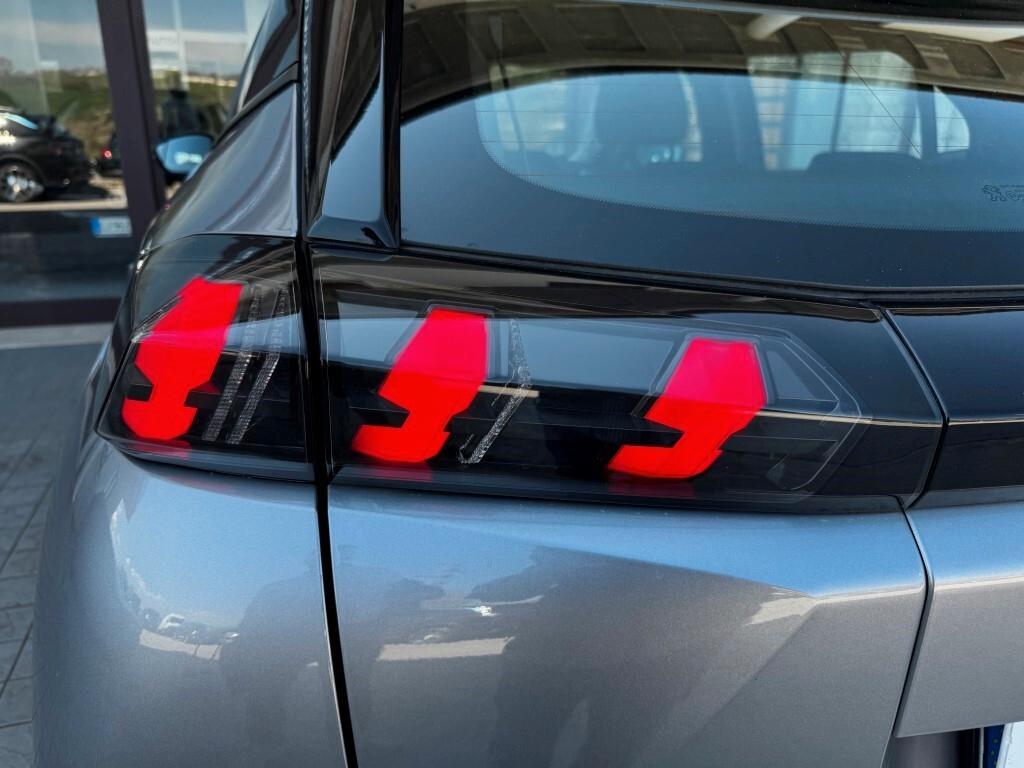 Peugeot 2008 1.2 Benzina Active Pack S&s 130cv Eat8