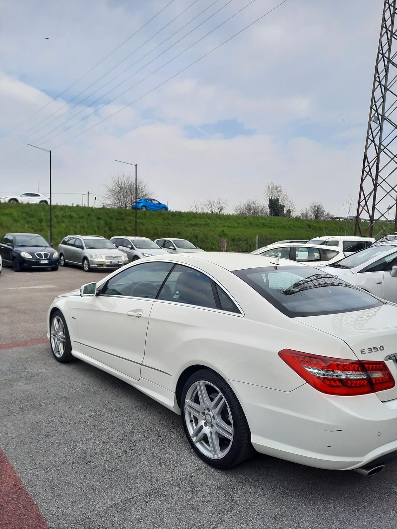 Mercedes-benz E 350 CDI AMG Coupé BlueEFFICIENCY Avantgarde