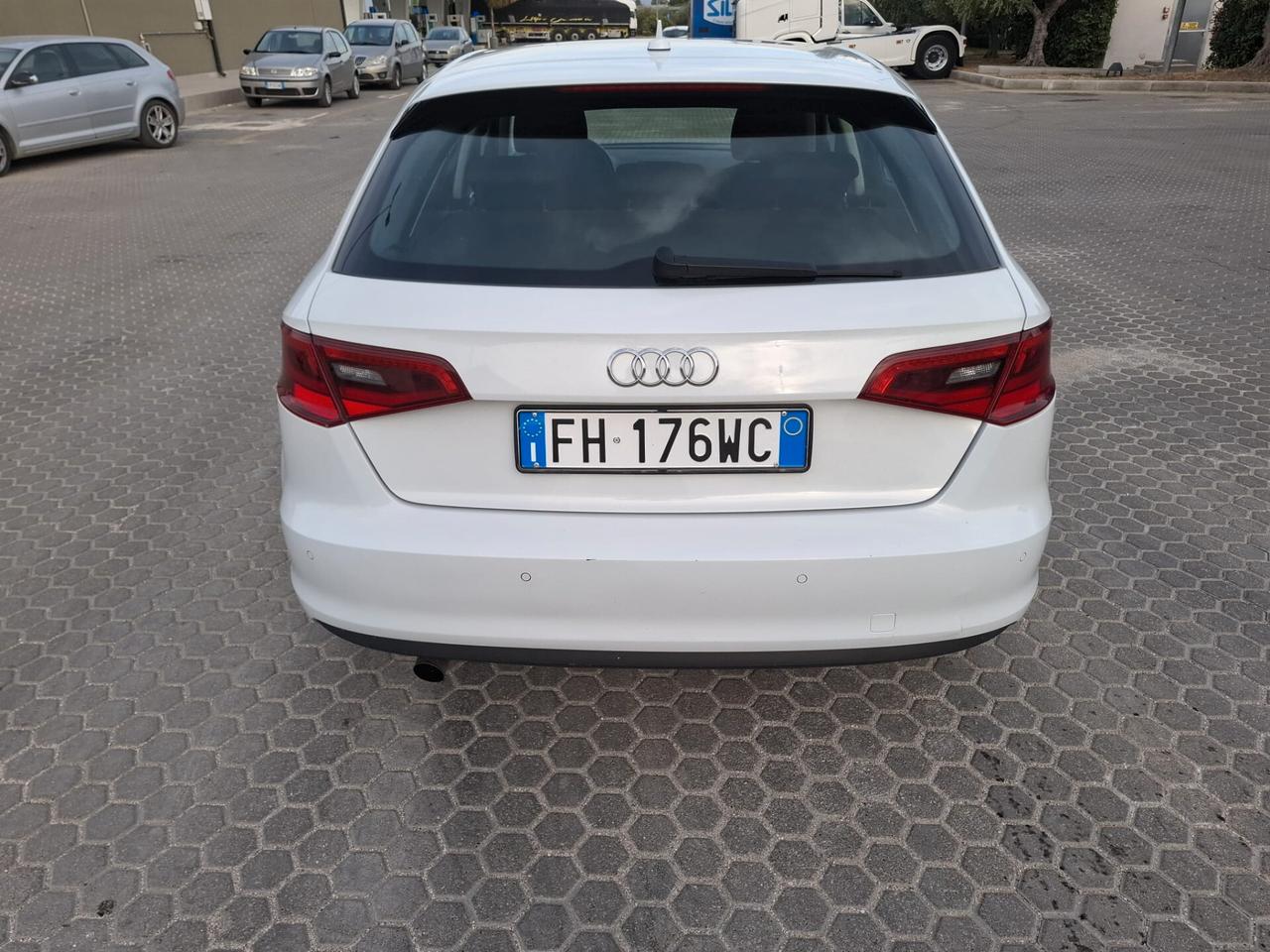 AUDI A3 SPB 1.6TDI S-TRONIC