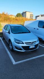 Opel Astra 1.7 CDTI - 2013