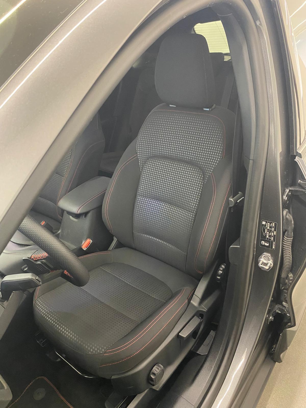 Ford Kuga 2.0 EcoBlue 120 CV aut. 2WD ST-Line