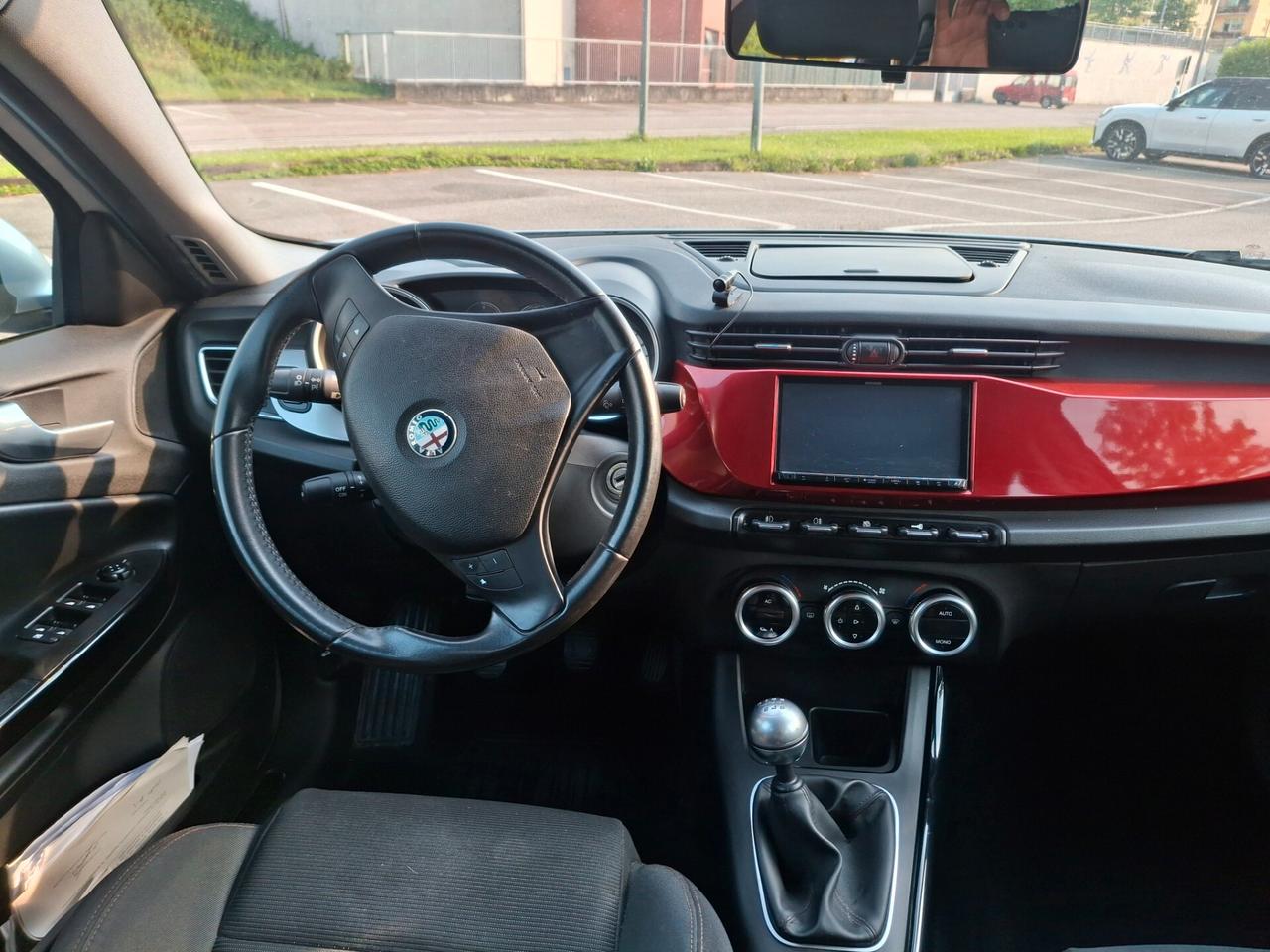 Alfa Romeo Giulietta 1750 TBi Quadrifoglio Verde