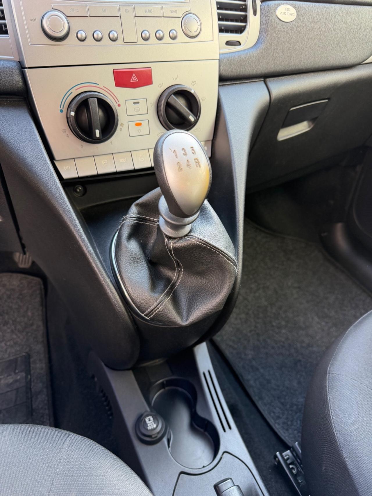 Lancia Ypsilon 1.2 Neopatentati Euro 5