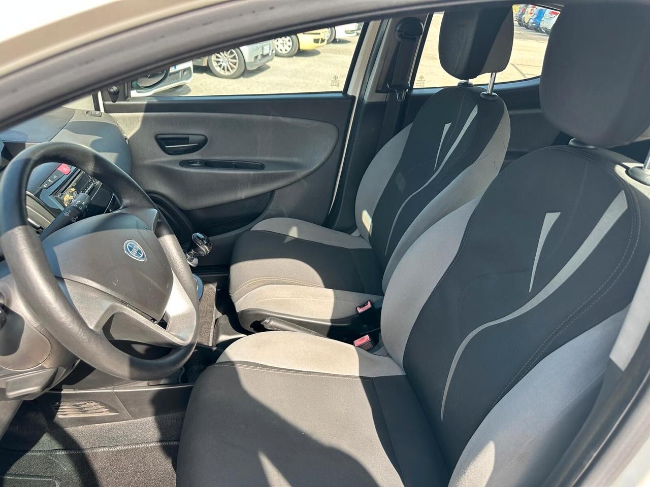 Lancia New Ypsilon 1.2 Benzina