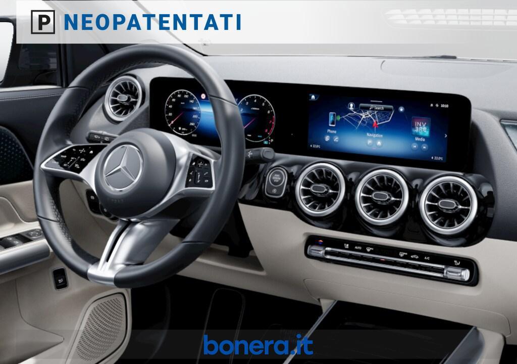 Mercedes GLA 180 180 Progressive Advanced Plus 7G-DCT
