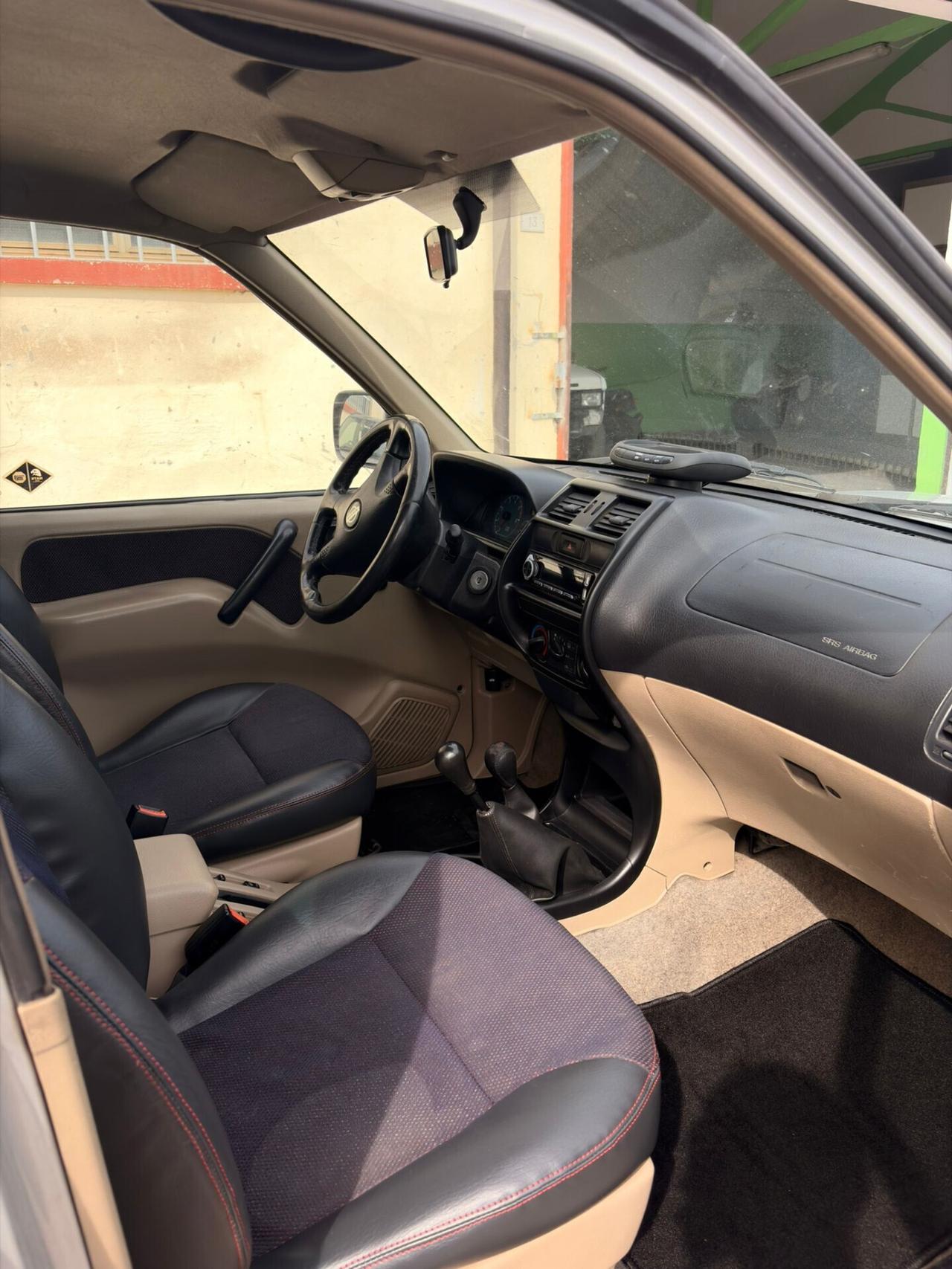 Nissan Terrano II 2.7 Tdi 5 porte Elegance +gancio traino