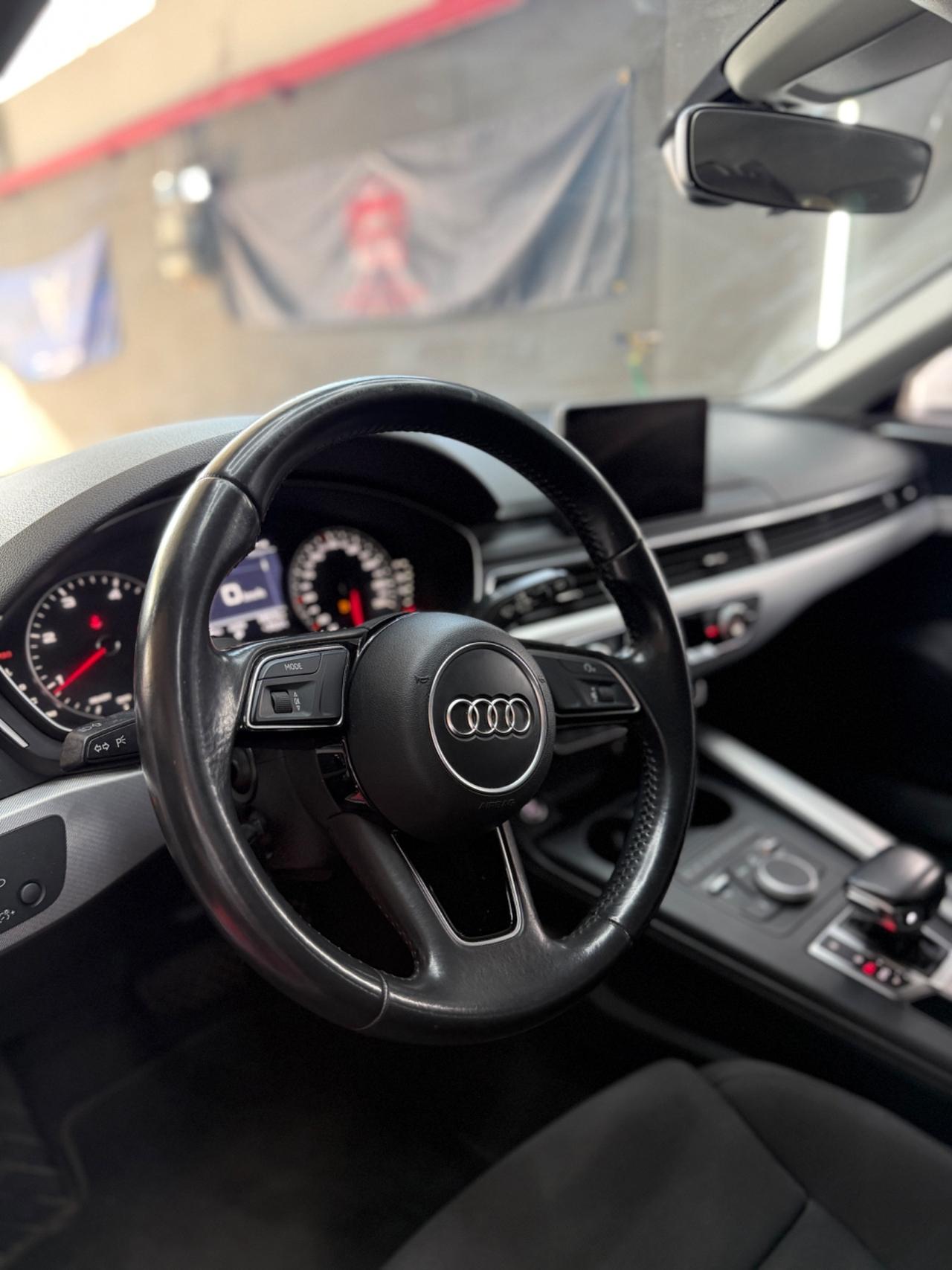Audi A4 Avant 2.0 TDI 122 CV S tronic Sport