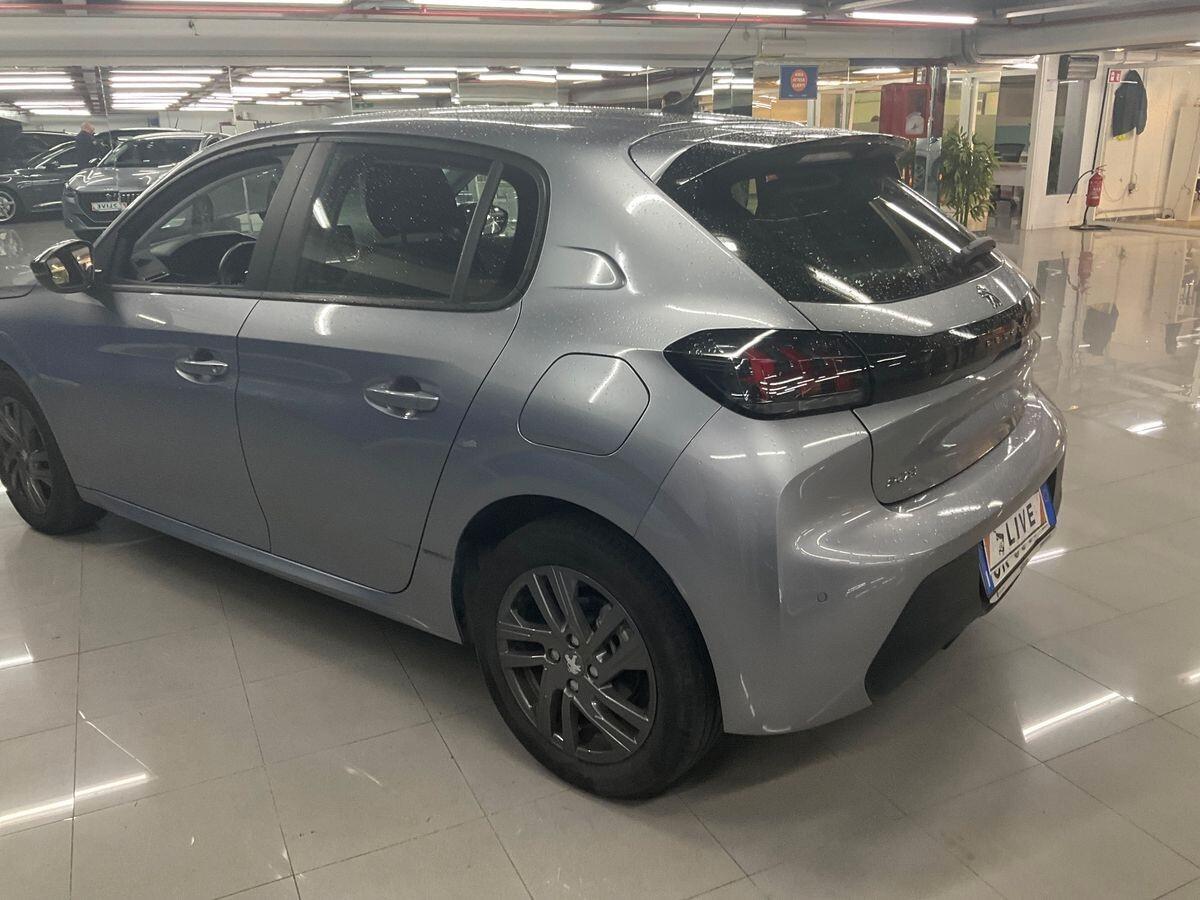 AUTO IN ARRIVO Peugeot 208 BlueHDi 100