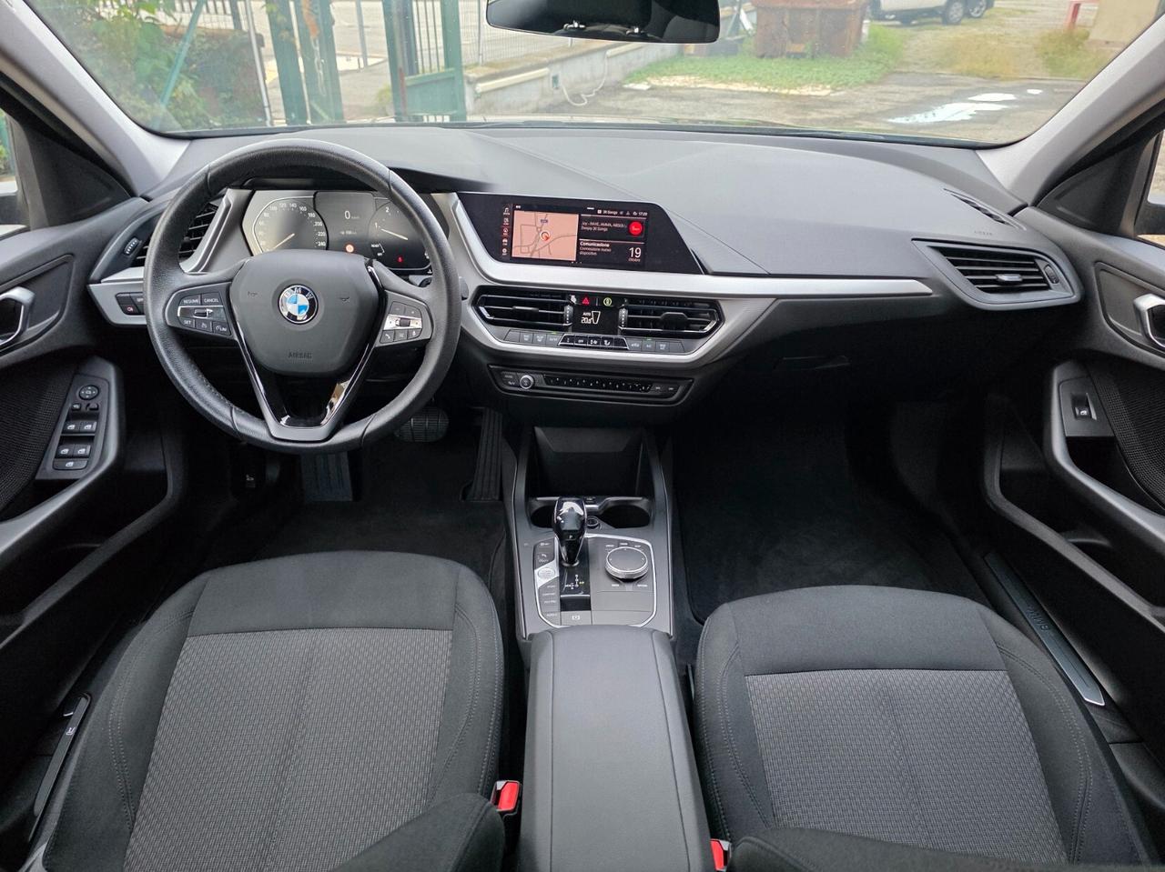 Bmw 116 116d 5p. Advantage