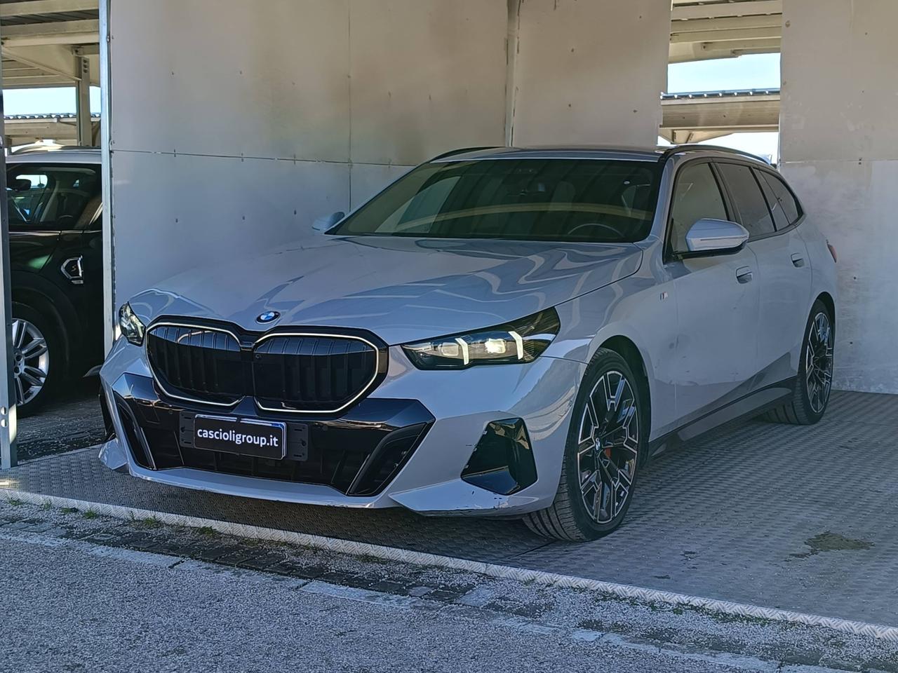 BMW Serie 5 G61 2024 Touring - 520d Touring 48V xdrive MSport Pro auto