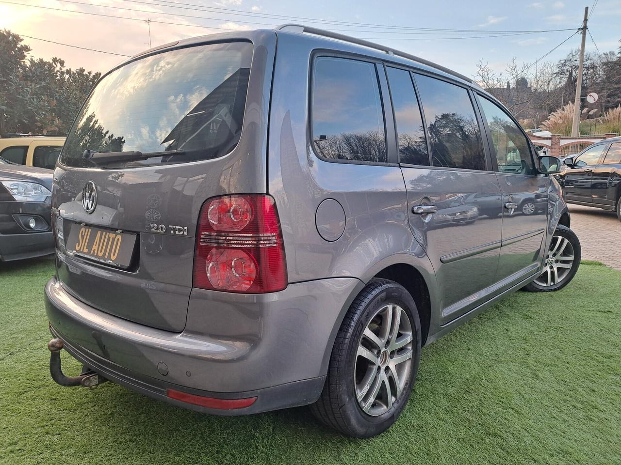 Volkswagen Touran 2.0,140CV , GANCIO TRAINO