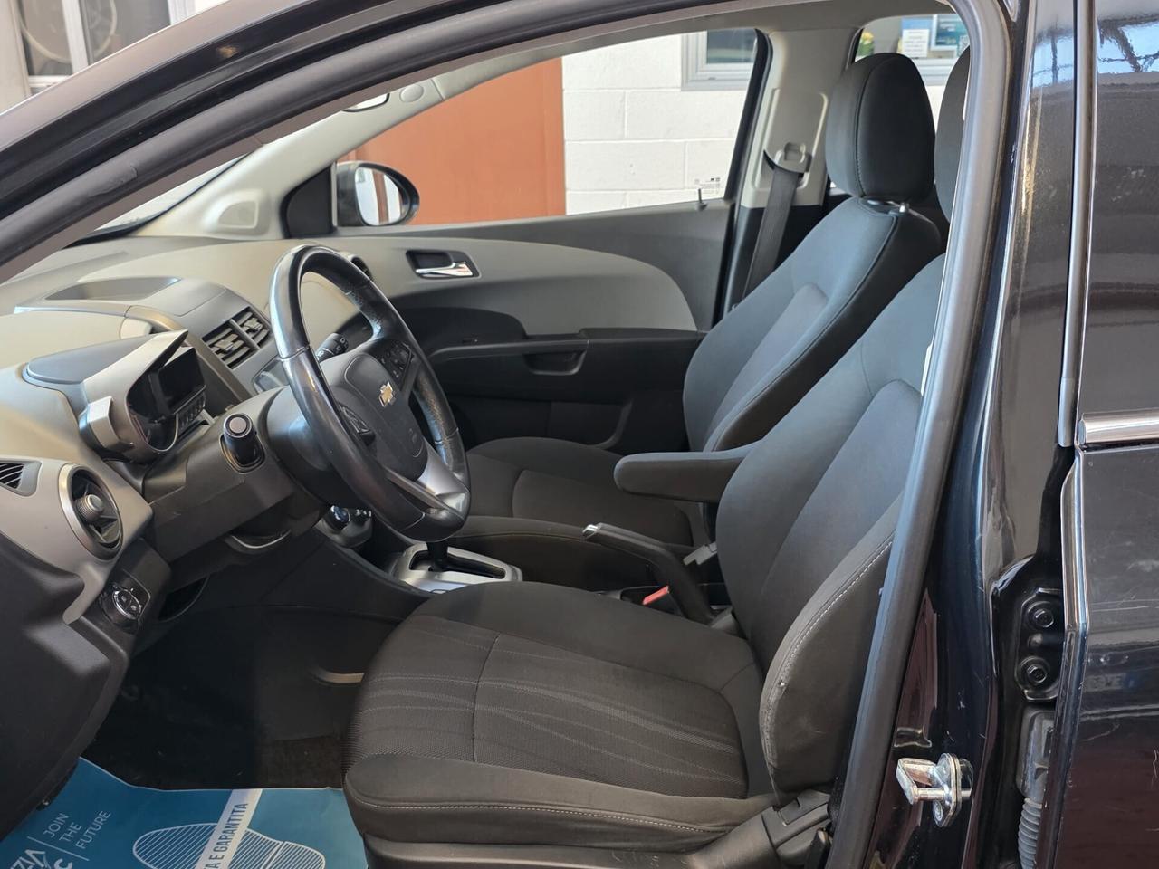 Chevrolet Aveo 1.4 100CV aut. 5 porte LTZ cambio automatico neopat