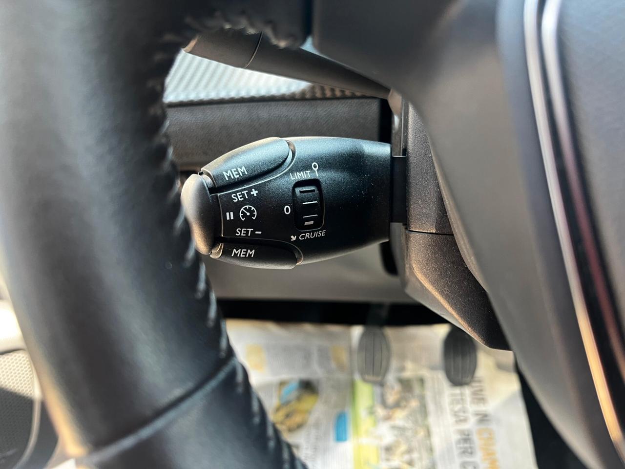 Peugeot 208 PureTech 100 Stop&Start 5 porte Allure