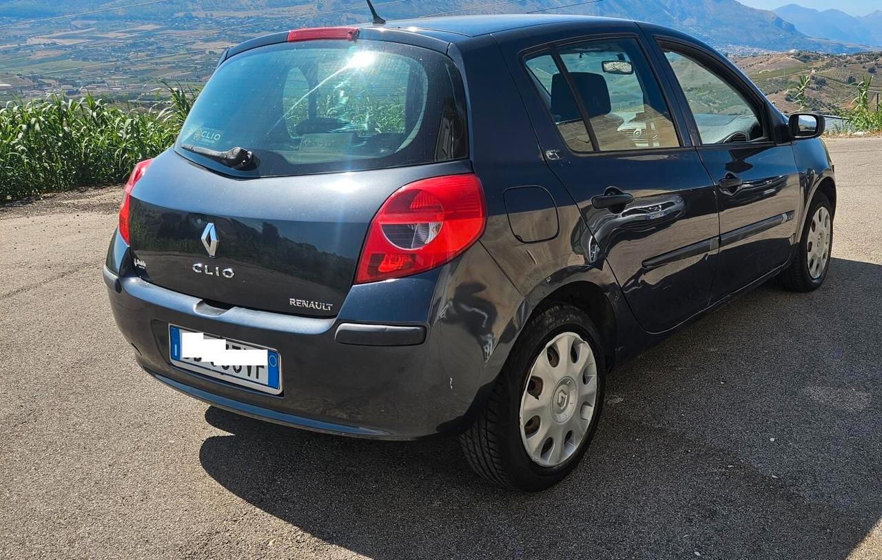 Renault Clio 1.5 dCi 85CV 5 porte Dynamique