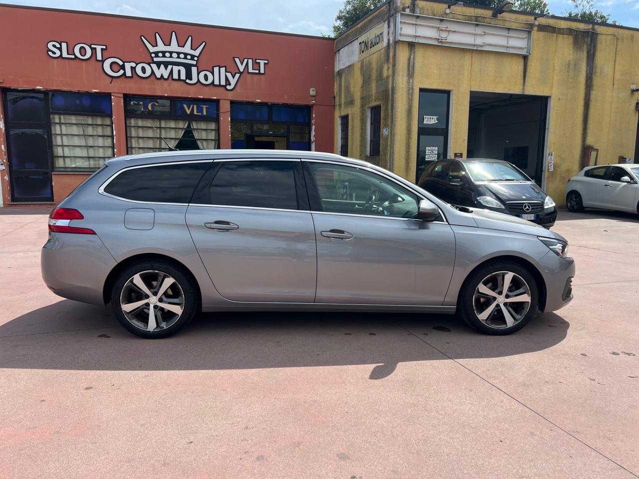 Peugeot 308 BlueHDi 130 S&S EAT8 Allure