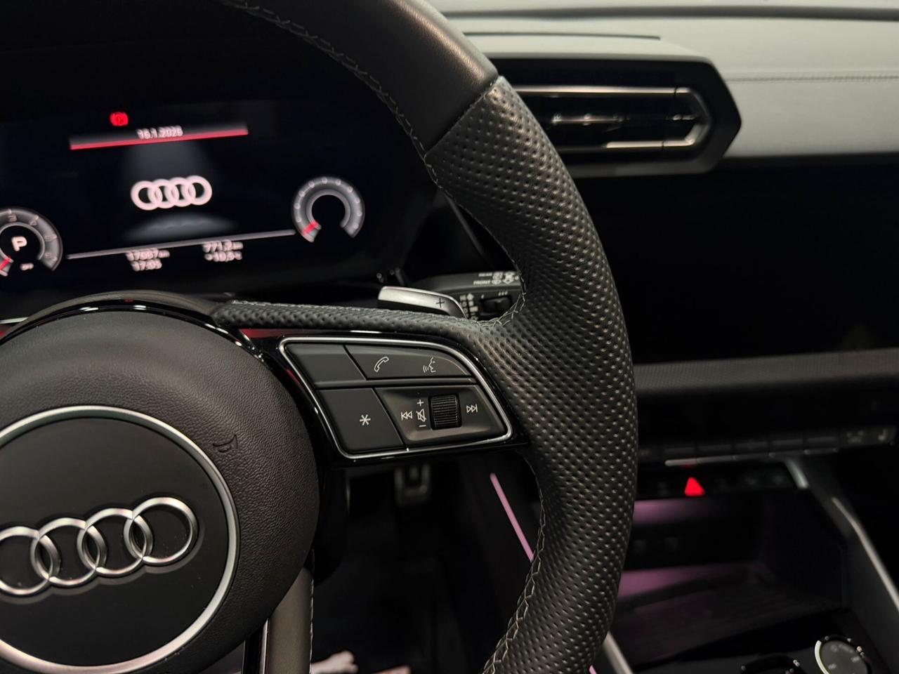 Audi A3 allstreet 35 TDI S tronic Identity Contrast