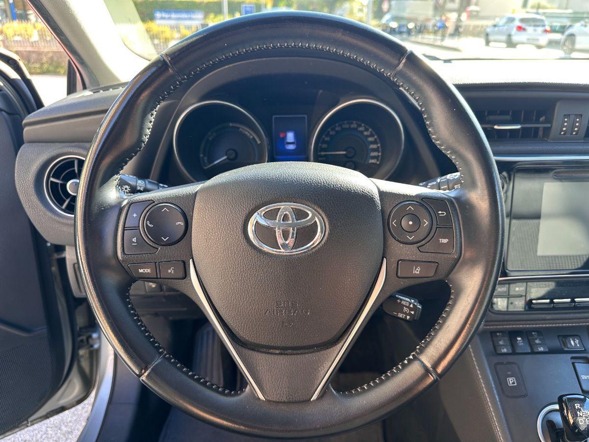 TOYOTA - Auris - TS 1.8 Hybrid Lounge #UNICOPROPRIETARIO