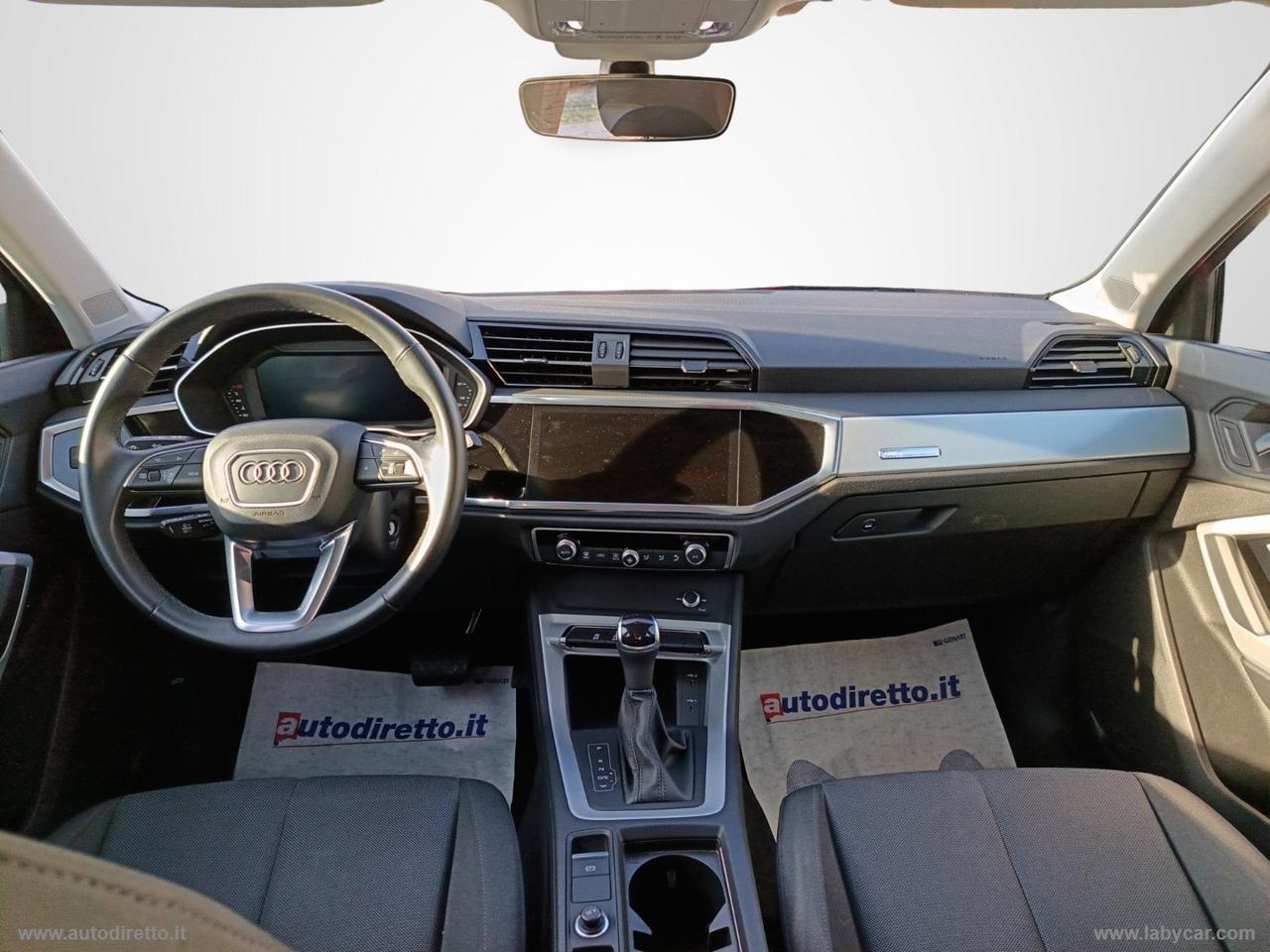 AUDI Q3 35 TDI S tronic Business