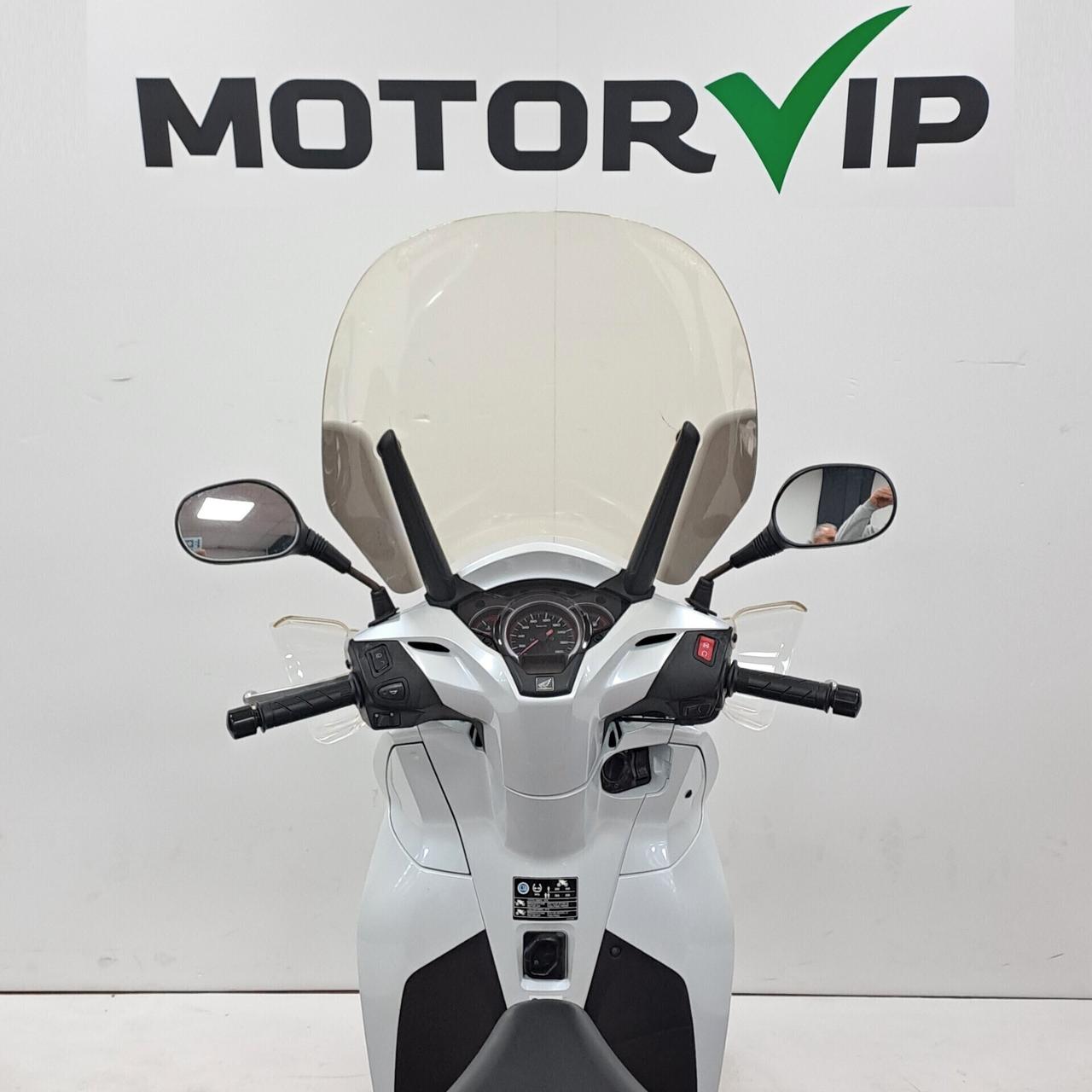 Honda SH 300 TUA ANCHE SENZA REDDITO