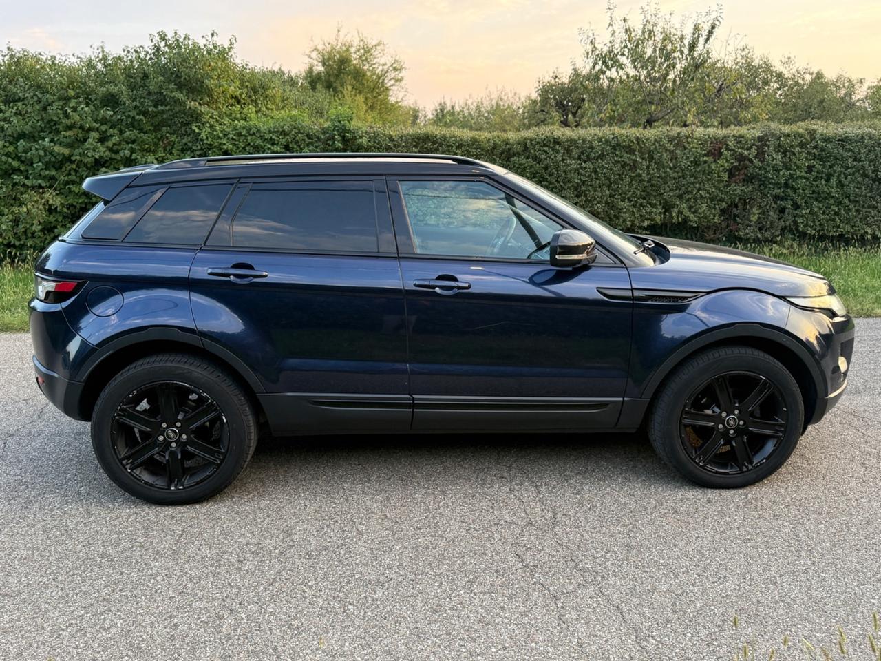 Land Rover Range Evoque 2.2 Sd4 5p. Pure