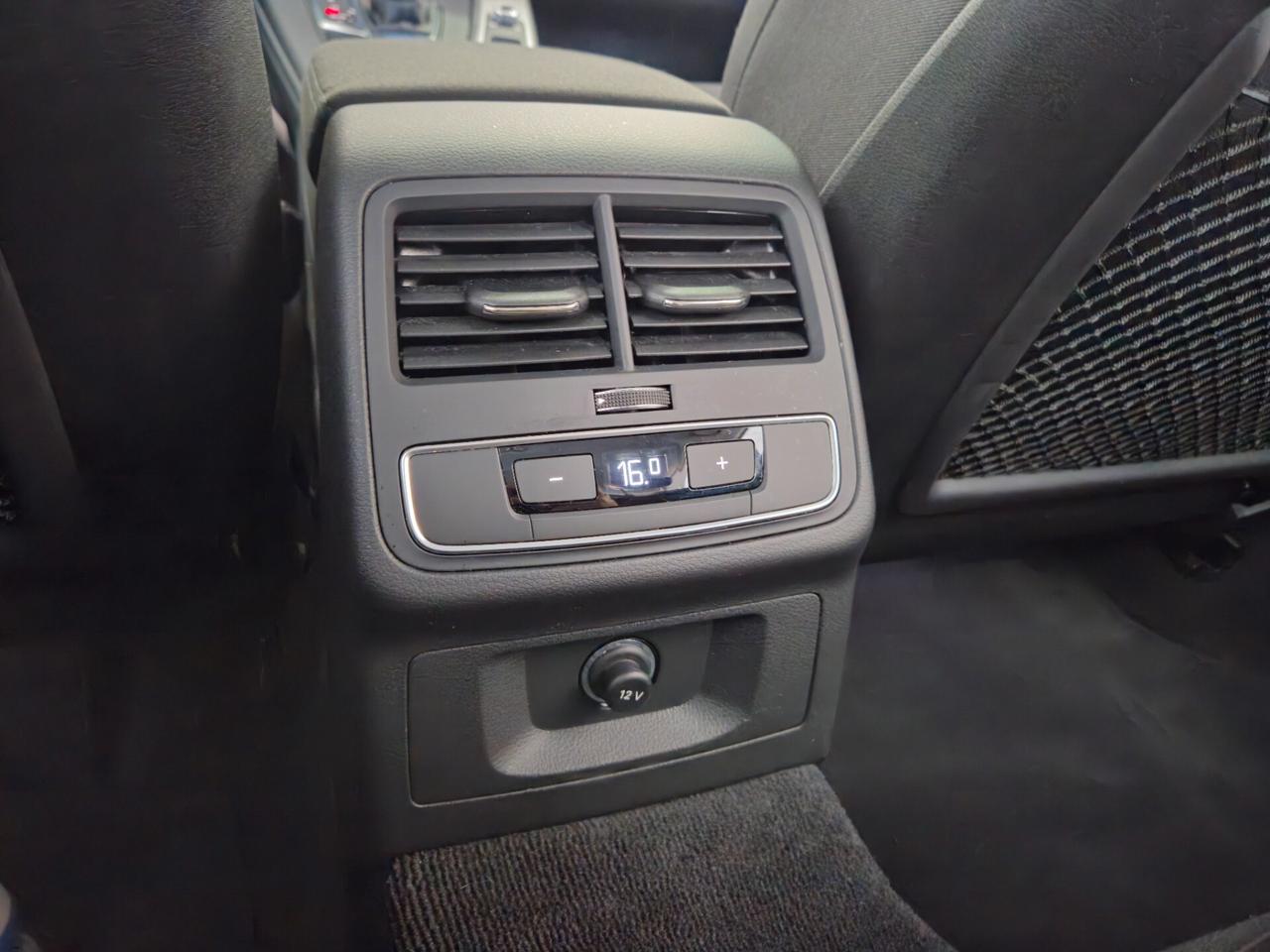 Audi A4 Avant 40 g-tron S tronic Business Advanced