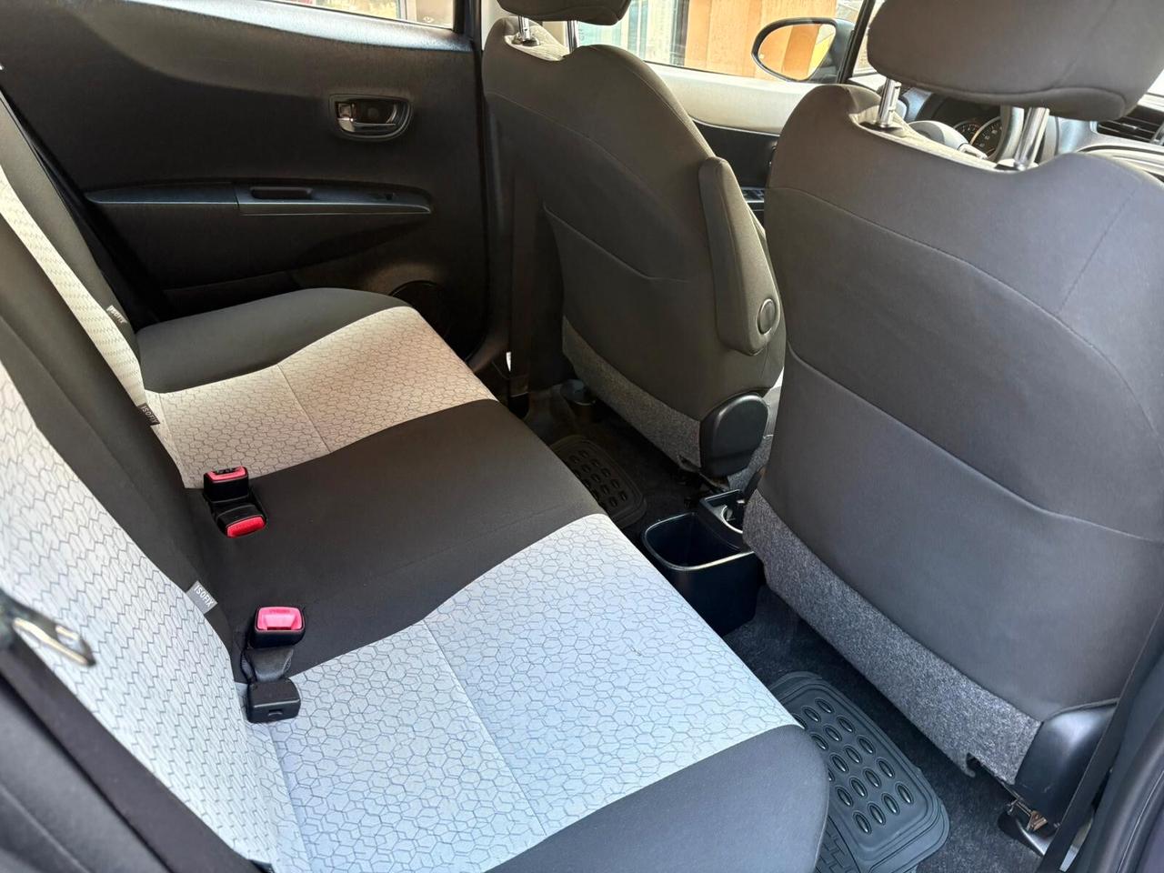 Toyota Yaris 1.3 5 porte Lounge