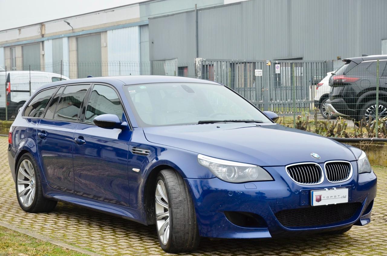 BMW M5 5.0 V10 TOURING 507cv, UFF ITALIANA, SERVICE BMW, INTERLAGOS BLAU, PERMUTE