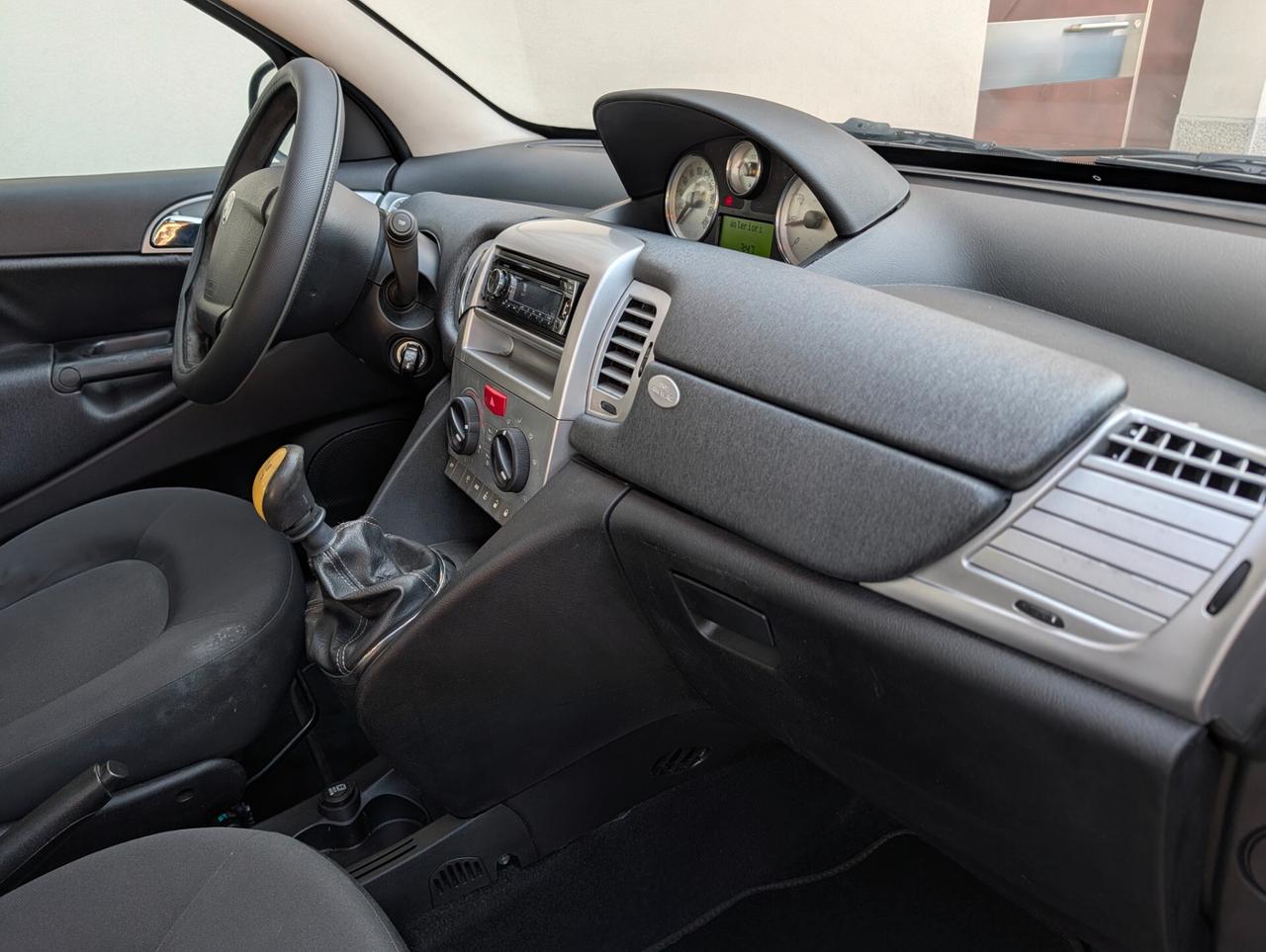 Lancia Ypsilon 1.2 69 CV Diva