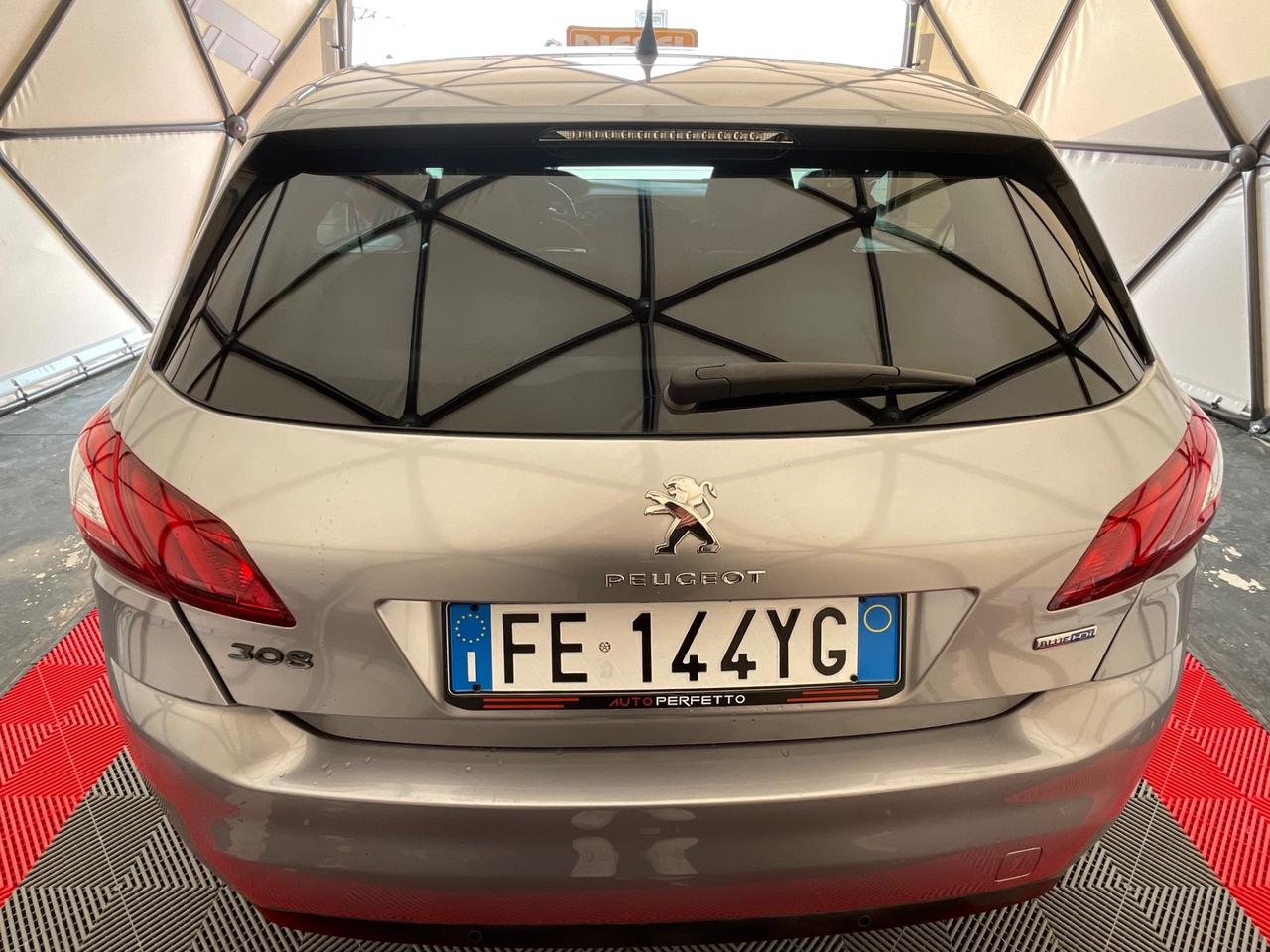 Peugeot 308 BlueHDi 120 S&S EAT6 Allure