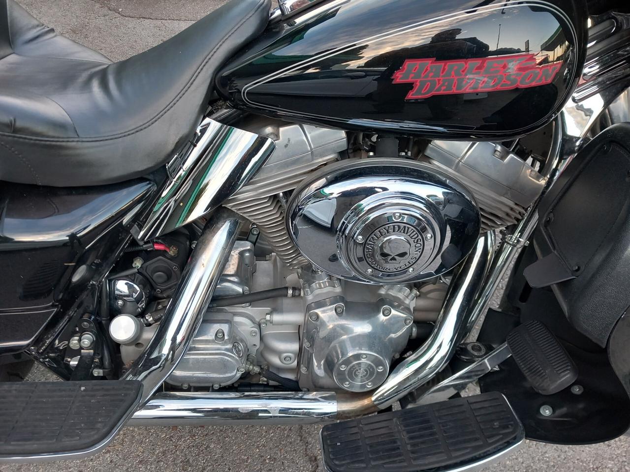 Harley-davidson 1450 Electra Glide Standard FLHTI