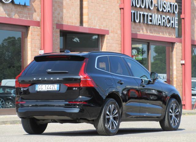 VOLVO XC60 B4 (d) Geartronic Momentum Pro
