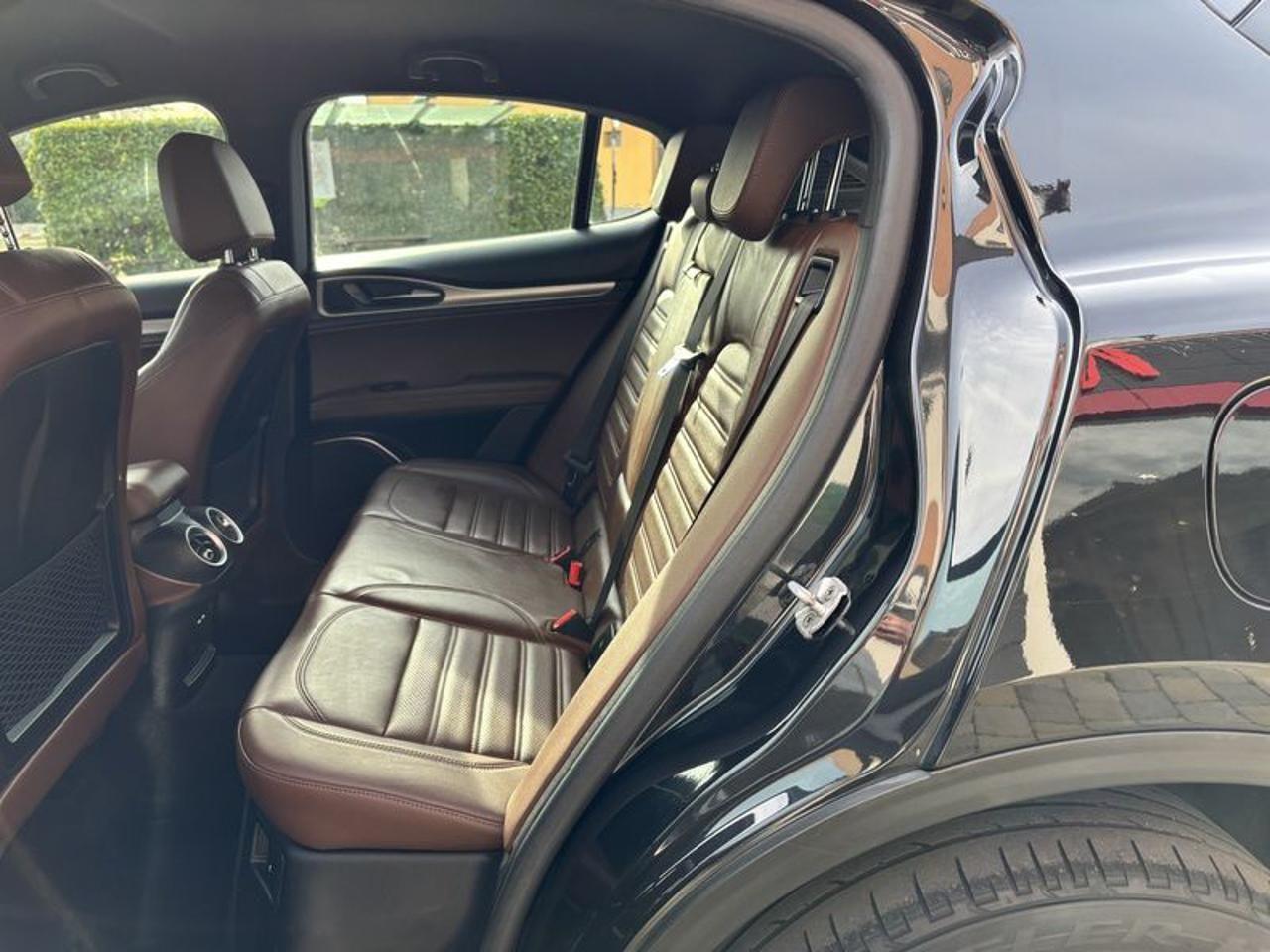 Alfa Romeo Stelvio 2.2 Turbodiesel 210 CV AT8 Q4 Executive