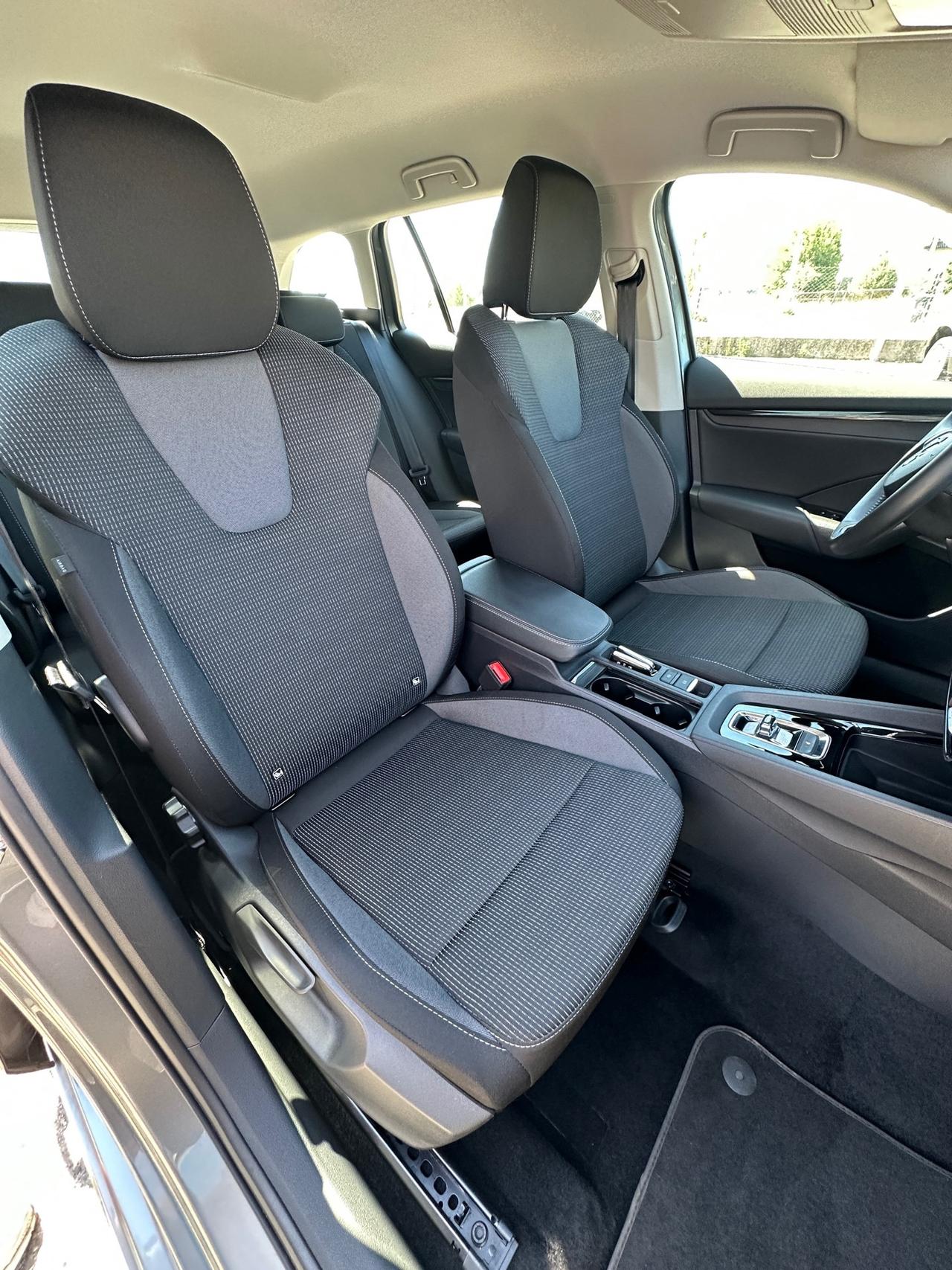Skoda Octavia 2.0 TDI EVO SCR DSG Wagon Executive - 2022
