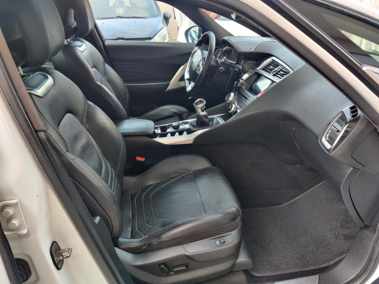 Ds DS5 5 2.0 HDi Sport Chic