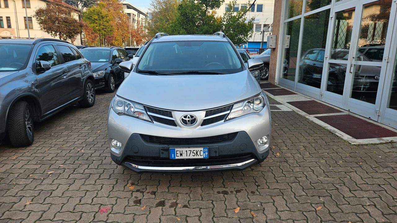 Toyota RAV 4 2.2 d-cat Active 4wd 150cv auto CAMERA-CRUISE