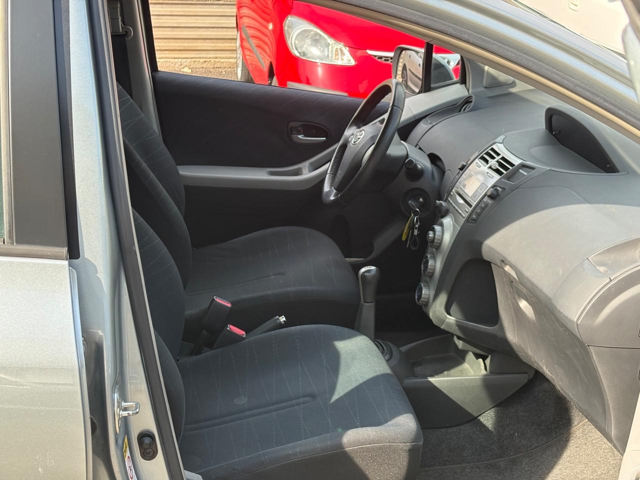 Toyota Yaris 1.3 5 porte Sol