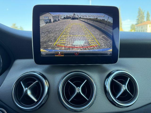 MERCEDES-BENZ GLA 180 Premium Auto. PREZZO REALE / NEOPATENTATI