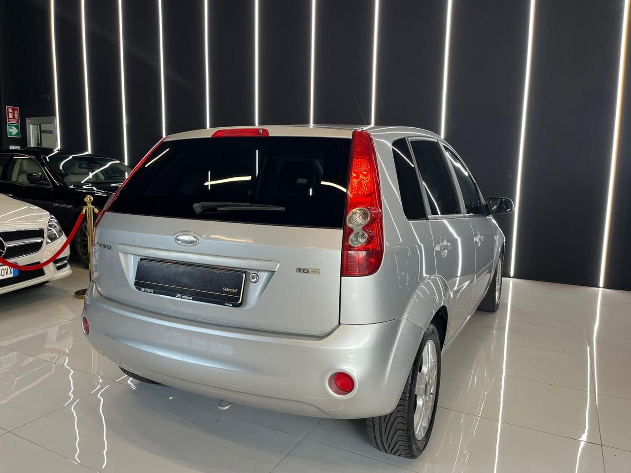 Ford Fiesta 1.4 TDCi 5p. Titanium OK NEOPATENTATI