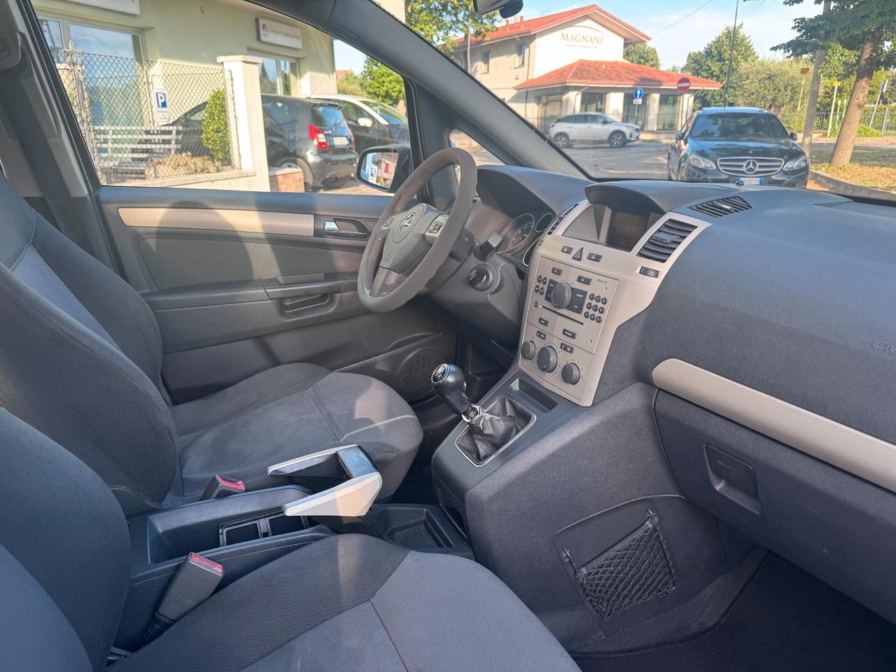 Opel Zafira 1.6 16V ecoM 94CV Cosmo
