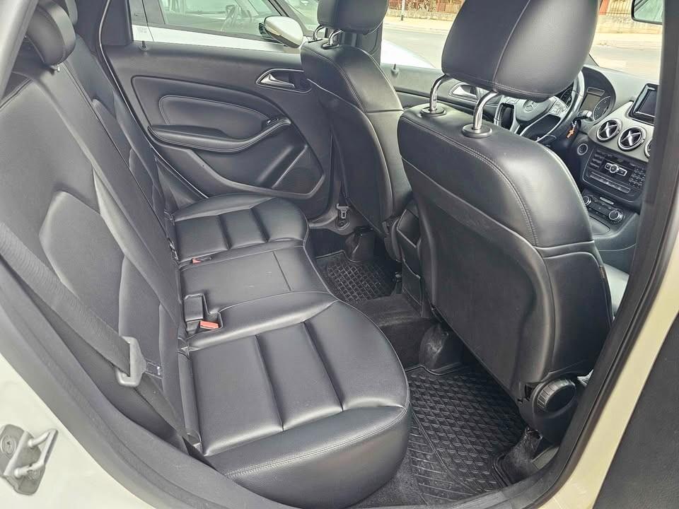 MERCEDES B180 CDI 109CV PREMIUM MOTORE RUMOROSO