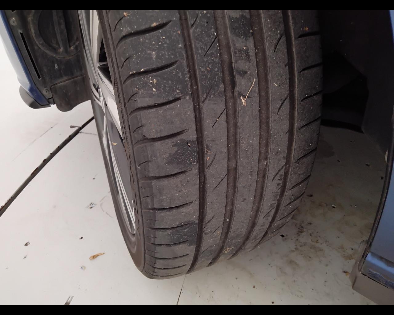 VOLKSWAGEN Polo VI 2022 - Polo 1.0 tsi R-Line 95cv