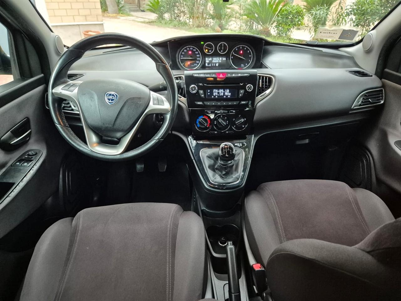 Lancia Ypsilon 0.9 TwinAir 85 CV 5 porte Metano Ecochic Gold