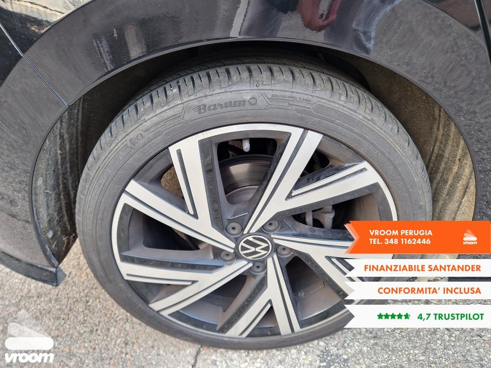 VOLKSWAGEN Golf 8 2.0 TDI 150 CV DSG R-Line 2023