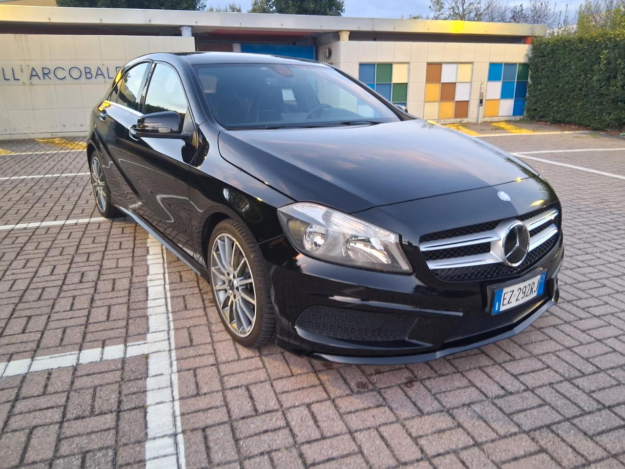 CELL 320 147 1147 WUATSAPP WUATSAPP 3276540940 A 160 CDI Automatic Dark Night Edition