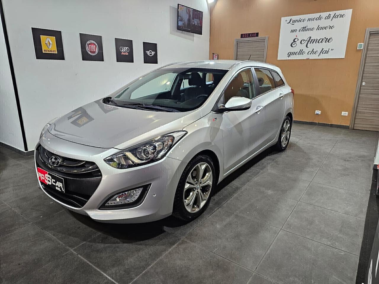 Hyundai i30 1.6 CRDi 128CV Style (119.000 km)