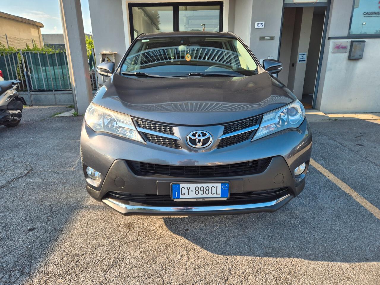 Toyota RAV 4 RAV4 2.0 D-4D 2WD STYLE