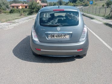 Lancia Ypsilon 1.3 MJT 90 CV Oro Giallo